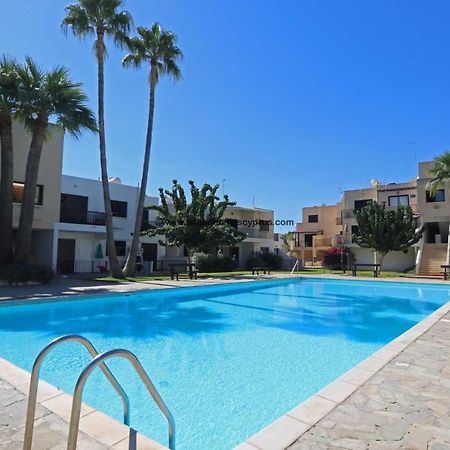 Taniandres Apartments Паралимни Экстерьер фото
